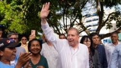 El oficialismo y la oposición venezolana movilizan a sus seguidores a través de sus respectivas campañas electorales
