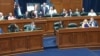 Caos en comité de cámara baja, legisladoras intercambian insultos