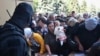 Rusia evacúa a miles de personas más mientras Ucrania asegura avances