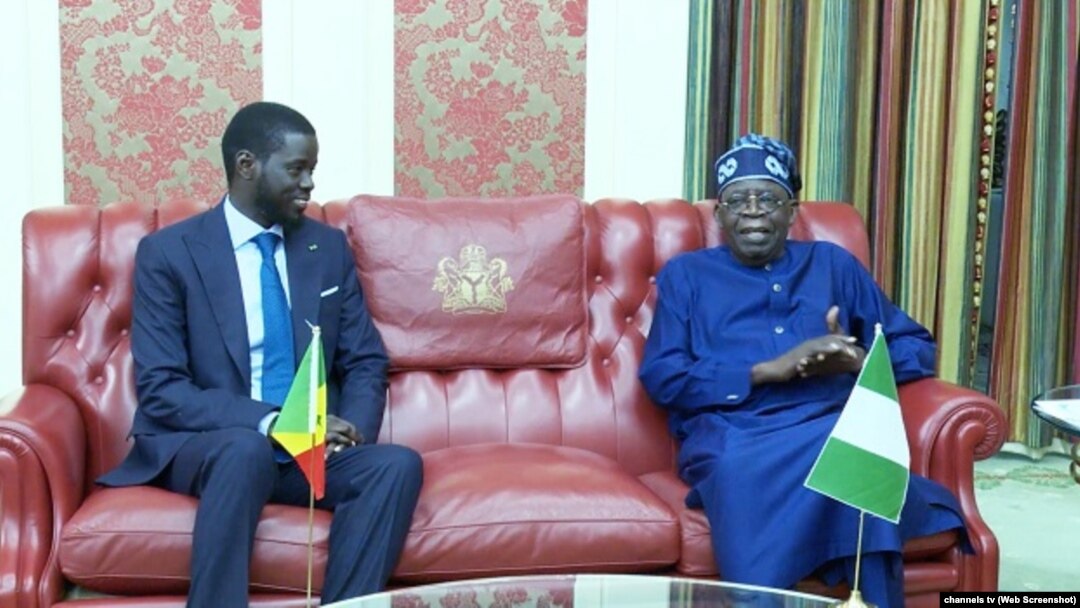Shugaban Najeriya, Bola Tinubu da takwaransa na kasar Senegal, Bassirou Diomaye Faye a fadar shugaban kasar Najeriya ta Aso Rock.
