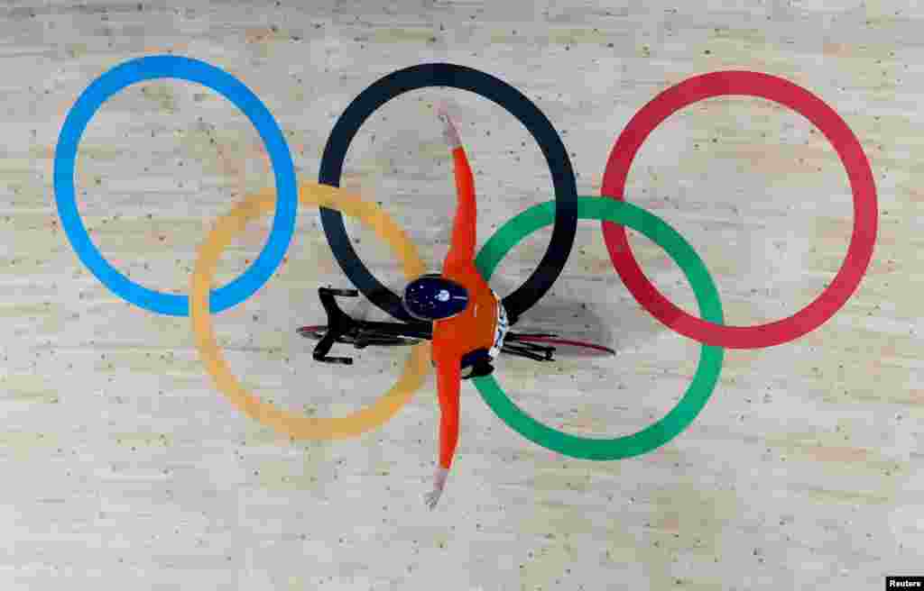 Harrie Lavreysen of Netherlands celebrates after winning gold in the men's keirin final track cycling event during the Paris 2024 Olympics in Montigny-le-Bretonneux, France.