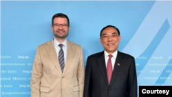德國司法部長馬可·布施曼（Marco Buschmann）2023年7月4日會見台灣法務部長蔡清祥。（德國司法部推特賬號）