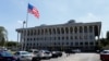 Juez federal da una semana para mostrar parte de la orden de registro de la residencia de Trump