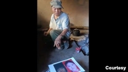 小花梅舅舅說這兩張照片都不是小花梅。 （取自趙蘭健所攝視頻）