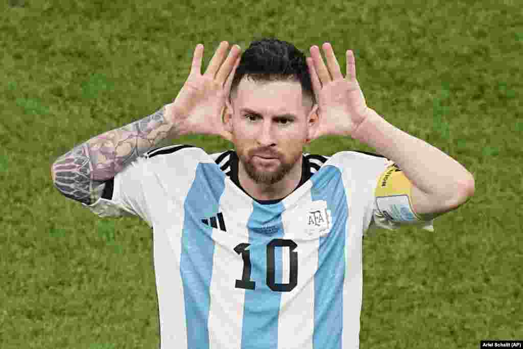 Lionel Messi celebra golo que marcou contra a Holanda nos quartos-de-final do Mundial do Qatar. Estádio de Lusail. Dez, 9, 2022