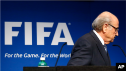 El presidente de FIFA, Josehp Blatter, anunció su renuncia cuatro días después de su reelección en mayo.