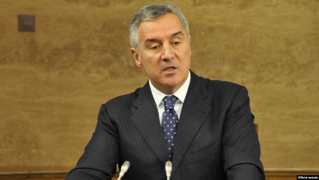ARHIVA - Bivši crnogorski premijer Milo Đukanović