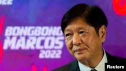 2022年5月23日，在菲律賓總統寶座角逐勝出小費迪南德“邦邦”馬科斯在曼達盧永市他競選總部出席記者會。 -路透社資料照