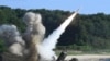 南韓國防部發布照片顯示在一次針對朝鮮的美韓聯合軍演中，一枚美製MGM-140 陸軍戰術導彈正在發射中。 （美聯社資料照）