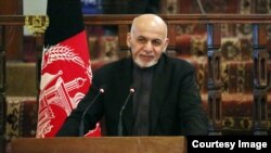 غنی از مردم خواست که اختلافات شان را کنار بگذارند و برای سرنوشت ملی تصمیم بگیرند