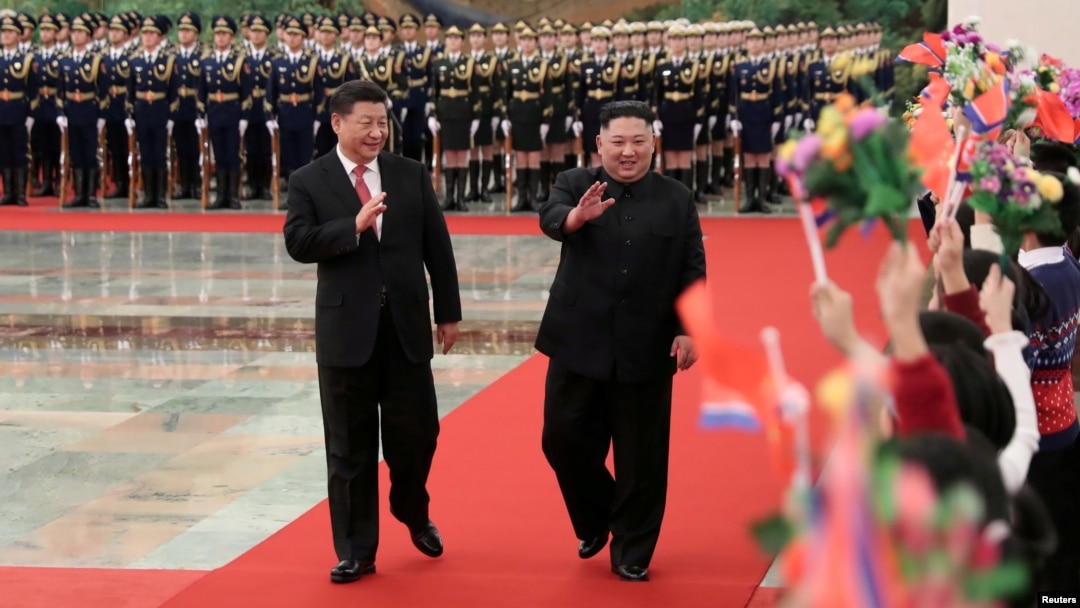 시진핑 중국 국가주석이 지난 10일 베이징을 방문한 김정은 북한 국무위원장을 위해 인민대회당에서 환영행사를 열었다.