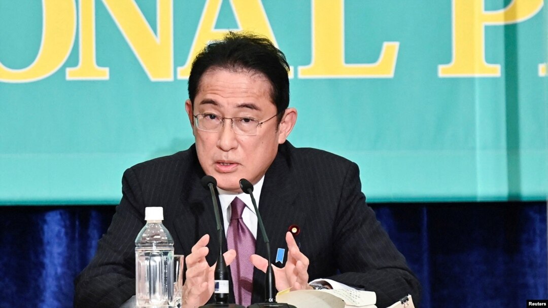 日本首相、自民黨總裁岸田文雄2022年6月21日參加朝野政黨黨首辯論會。