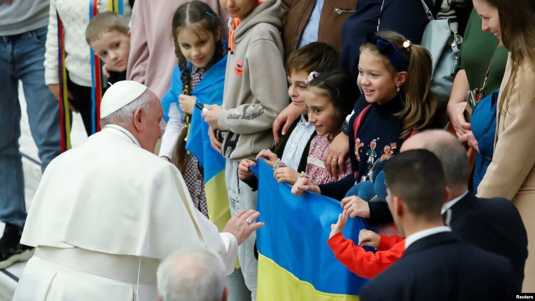 Papa Francis katika mkutano wake na hadhara wa kila wiki huko Vatican Picha na Reuters.
