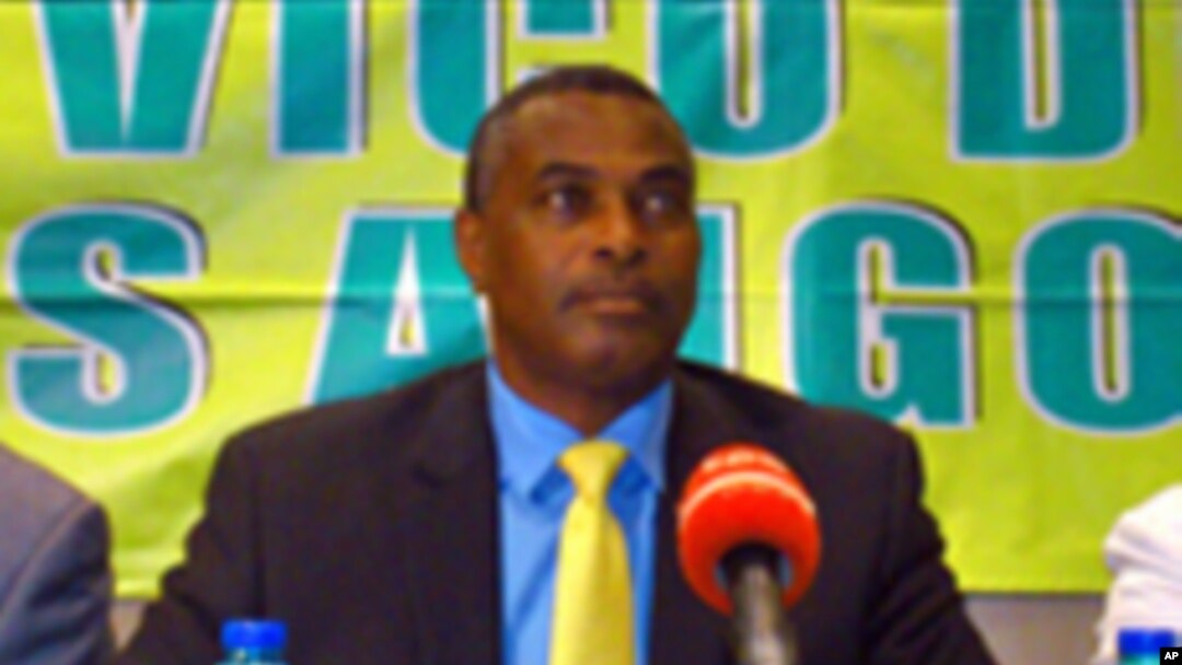 Abel Chivukuvuku