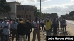 Vigília de antigos trabalhadores da África Têxtil, Benguela, Angola