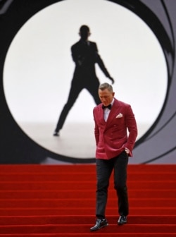 英國演員丹尼爾·克雷格（Daniel Craig）出席影片《007：無暇赴死》的首映式。 （2021年9月28日）
