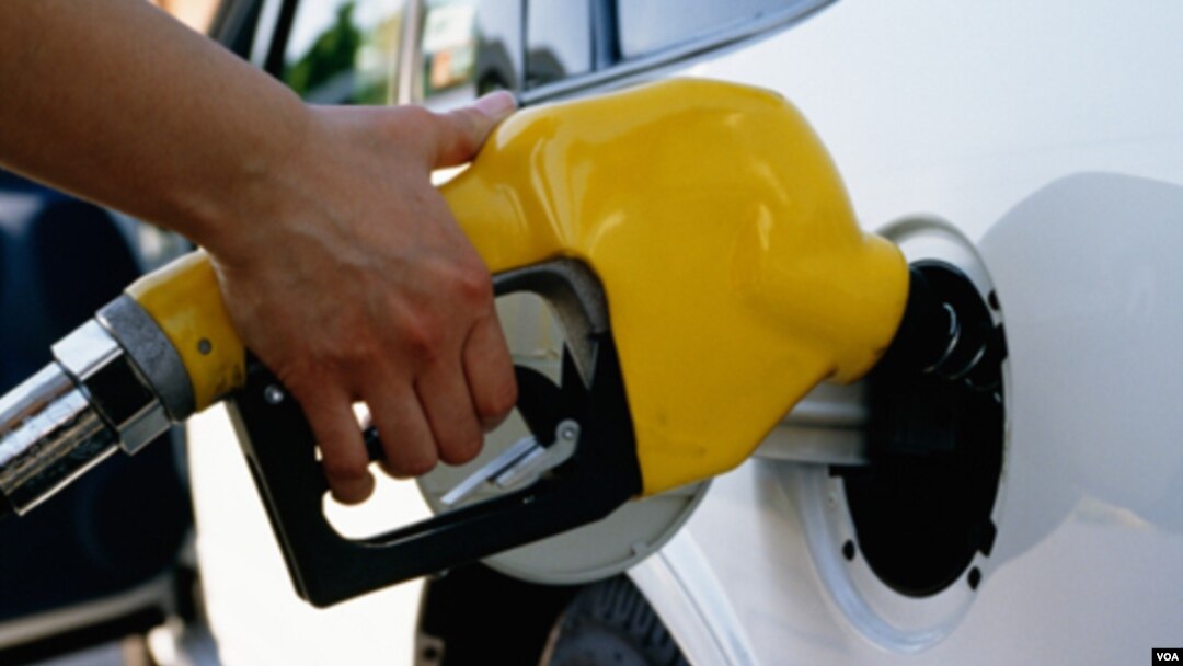 Las ventas cayeron 0,1% cuando se excluyó el expendio de combustible en las estaciones de servicio.