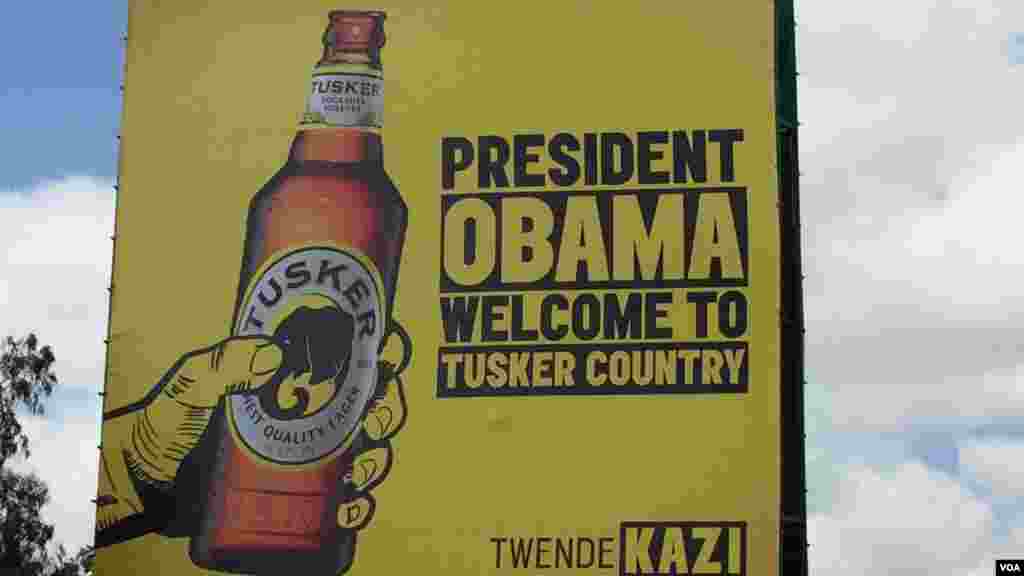 Matangazo yakimkaribisha rais Obama. 