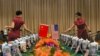 世界媒体看中国：开放与封闭同步