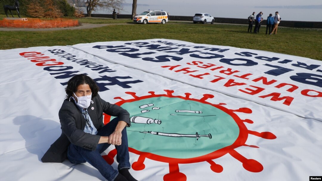 Stephen Cornish, General director for the Operational Center of Doctors Without Borders (MSF) demonstrates outside the WTO to waive intellectual property rights on COVID-19 drugs, Geneva, March 4, 2021. ting on…