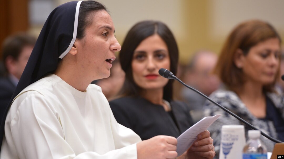 Katolik rohiba Diana Momeka "Islomiy davlat" tomonidan Iroqdan haydab chiqarilganlardan biri