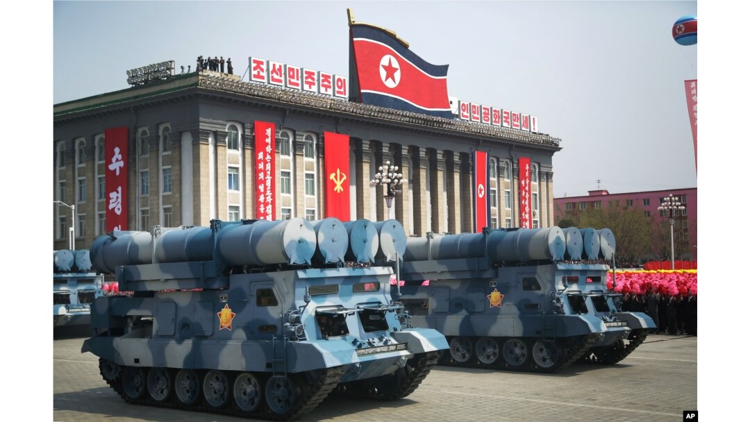 지난 4월 15일 평양 김일성광장에서 열린 태양절 열병식에서 북한이 처음으로 신형 단거리 지대함 순항미사일을 공개했다.