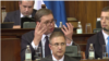 Predsednik Srbije Aleksandar Vučić tokom obraćanja poslanicima u Domu Nardne skupštine Republike Srbije, povodom događanja na severu Kosova, u Beogradu, 28. maja 2019.