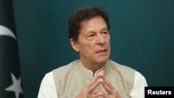 عمران خان د قامي سلامتیا د کمیټې بېړنۍ غونډه رابللې وه