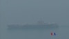 美軍航空母艦訪問越南峴港 