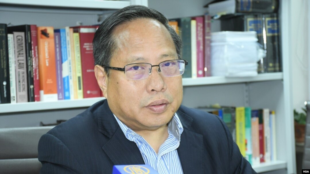 身兼香港支聯會及中國維權律師關注組主席的何俊仁。(美國之音湯惠芸拍攝)