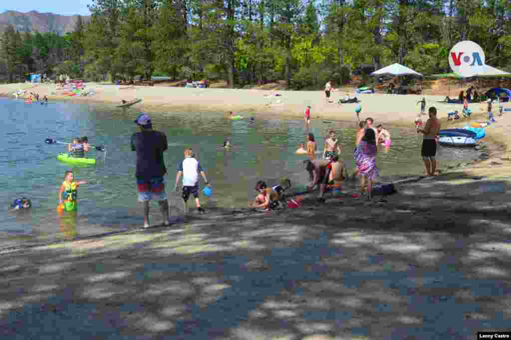 Otros lugares cercanos a Shasta como Brandy Creek Beach dan también la bienvenida a los turistas.