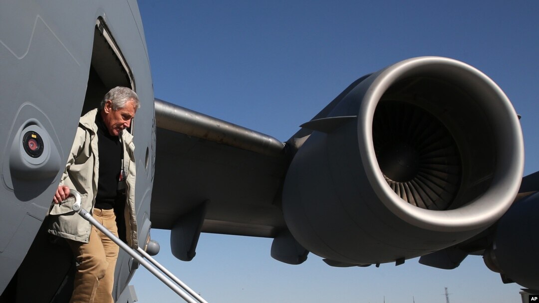 El secretario de Defensa Chuck Hagel hizo por primera vez el anuncio sobre el negocio en su última visita a México.