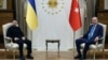 Tổng thống Ukraine Volodymyr Zelenskyy trong cuộc hội đàm với người đồng cấp Thổ Nhĩ Kỳ.
