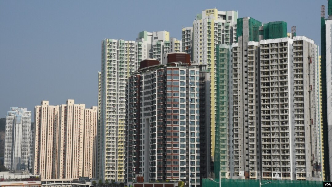 香港特首林鄭月娥在上任一周年前夕公佈6項房屋政策新措施。(美國之音特約記者 湯惠芸拍攝 )