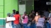 Huracán Nana toca costas de Belice y se debilita a tormenta tropical