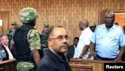 Manuel Chang, antigo ministro das Finanças de Moçambique, num tribunal de Joanesburgo, África do Sul, 8 de Janeiro de 2019 (arquivo)