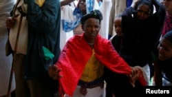 በኢሬቻ በዓል ላይ ሕይወቱ ያለፈው የ32 ዓመቱ የኮንስትራክሽ ኢንጂነር አቶ ተስፉ ታደሰ የቀብር ሥነ ስርዓት