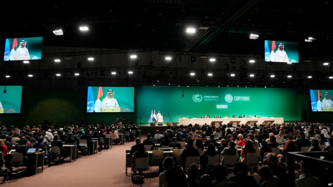 Algunos presidentes latinoamericanos como el colombiano Gustavo Petro anunciaron sus agendas del viaje a Dubai, también el mandatario cubano Miguel Díaz-Canal adelantó reuniones en la apertura de COP28 presidida por el Sultan al-Jaber [Foto: AP]