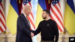 Президент США Джо Байден и президент Украины Владимир Зеленский в Киеве. 20 февраля 2023.