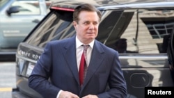 Archivo. El expresidente de la campaña presidencial de Donald Trump, Paul Manafort, llega a una corte en Washington, D.C., el 15 de junio de 2018.