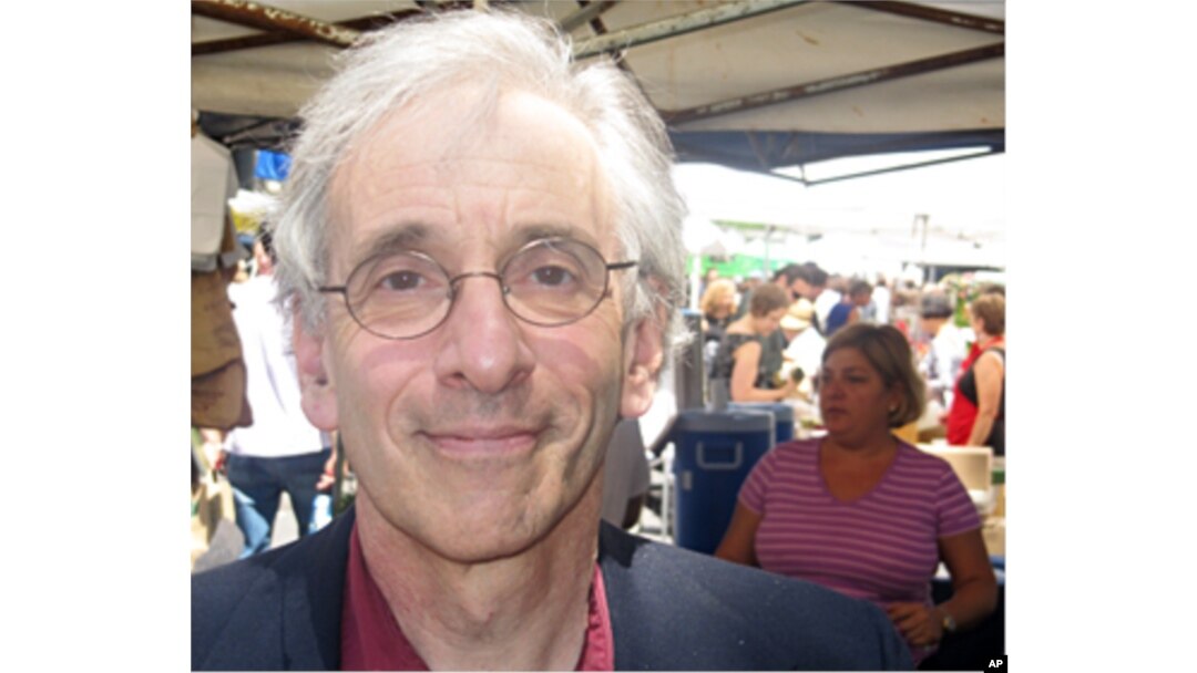 Bob Lewis at Union Square Greenmarket