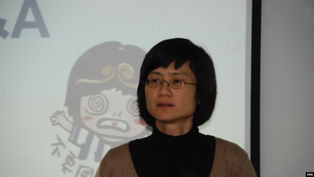 國民教育家長關注組召集人陳惜姿擔心,對中國國情隱惡揚善的教材,會培養出說謊的下一代 (美國之音湯惠芸)