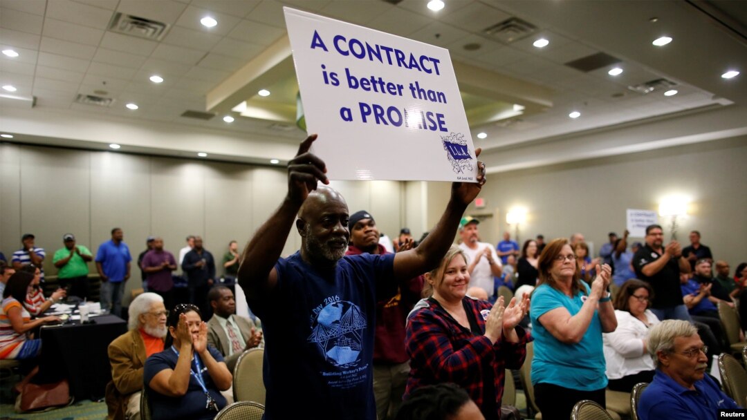 Trabajadores de la International Longshoremen's Association, apoyan sindicalización de la Asociación Internacional de Maquinistas y trabajadores aeroespaciales de Boeing en Carolina del Sur.