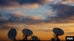 En Venezuela operan por el servicio de televisión por suscripción unos 60 canales locales y seis internacionales.