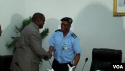 Vitorino Nhany e comandante da policia em Malanje António José Bernardo