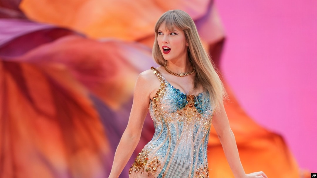 Taylor Swift durante su presentación en el estadio de Wembley el viernes 21 de junio de 2024, en Londres, como parte de su gira mundial Eras Tour.