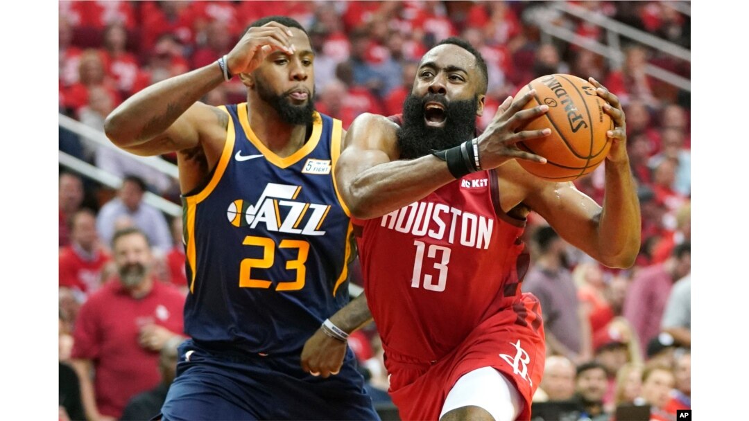 NBA球星哈登在2019年4月的一場賽場上。