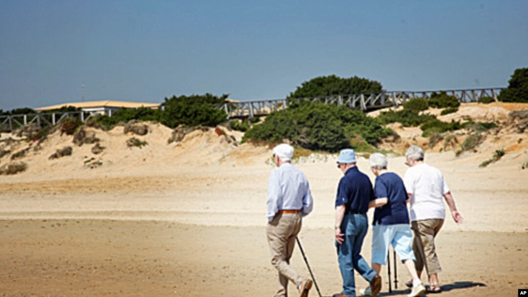 How fast an older person walks could be an indicator of longevity.