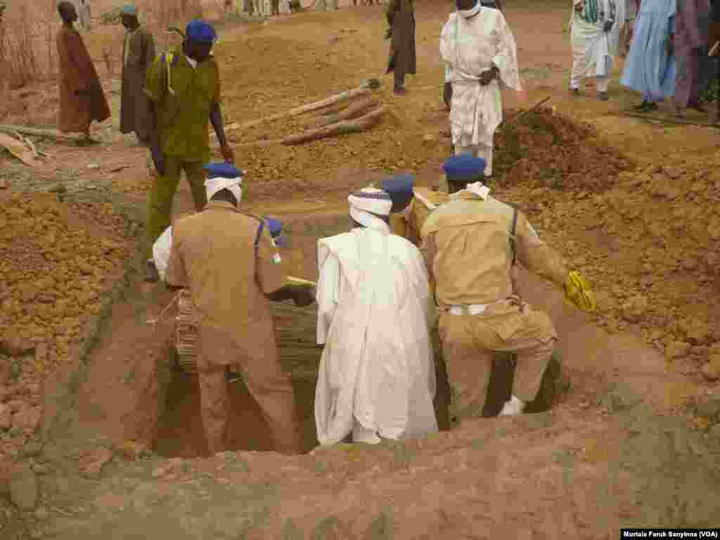  Harin Da 'Yan Bindiga Suka Kai Wa Jama'ar Garin Bawar Daji A Makon Da Ya Gabata Inda Mutane 30 Suka Rasa Rayukansu.