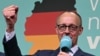 Friedrich Merz, lãnh đạo Liên minh Dân chủ Thiên chúa giáo bảo thủ của Đức (CDU), phát biểu trước những người ủng hộ sau khi kết quả thăm dò ý kiến ​​cử tri đầu tiên trong cuộc tổng tuyển cử của Đức được công bố trên TV trong cuộc bầu cử hôm 23/2/2025.